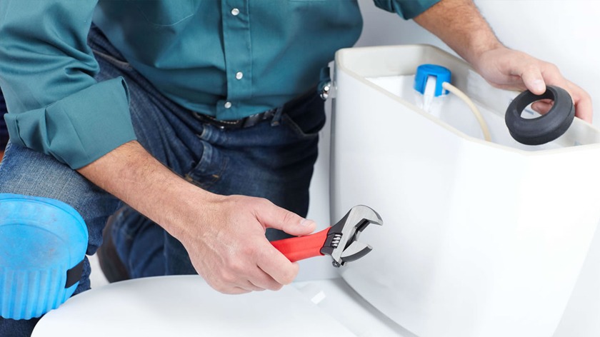 bồn cầu toto bị rỉ nước