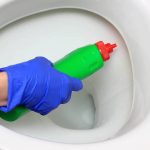 cách sử dụng nước xả bồn cầu
